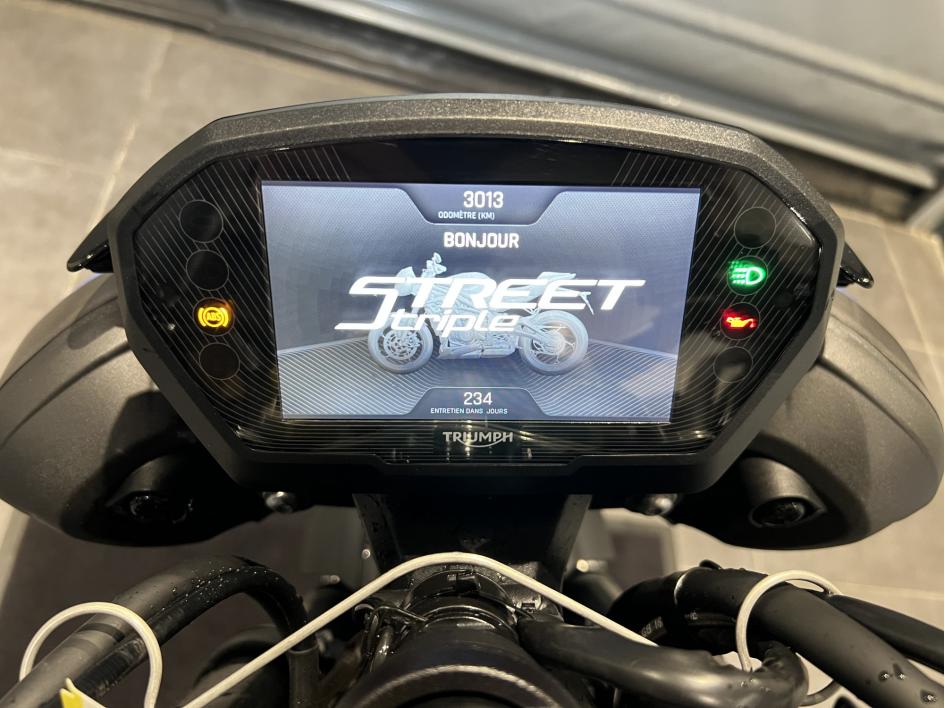 TRIUMPH STREET TRIPLE 765 RS