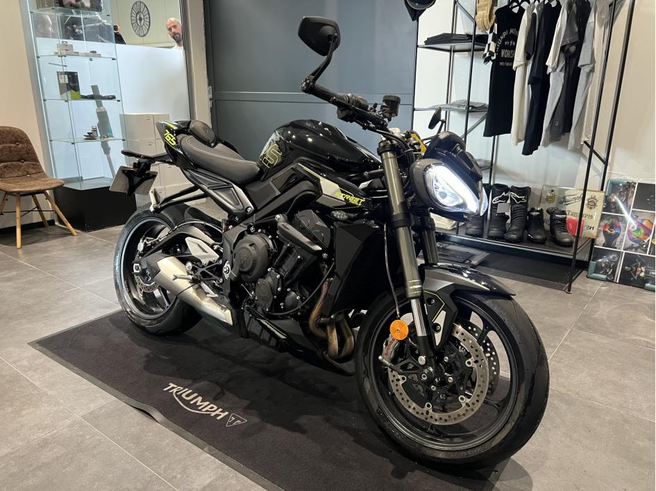 TRIUMPH STREET TRIPLE 765 RS