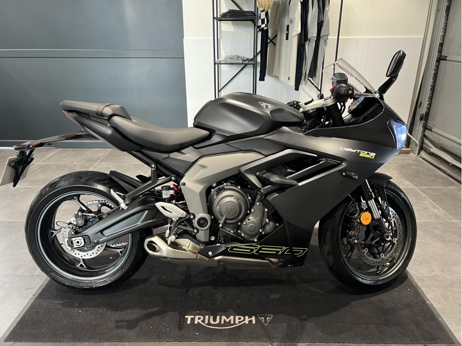 TRIUMPH DAYTONA 660 - A2 (DÉBRIDABLE A2)