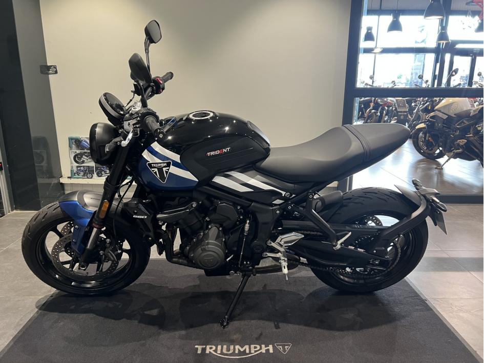 TRIUMPH TRIDENT 660 - A2