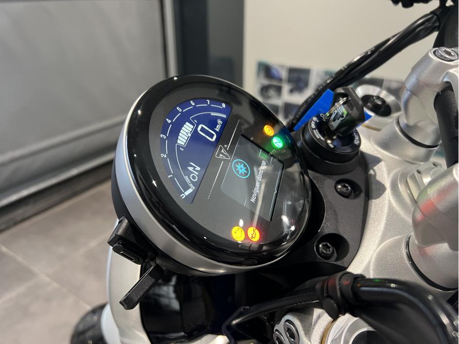 TRIUMPH SPEED TWIN 1200 RS