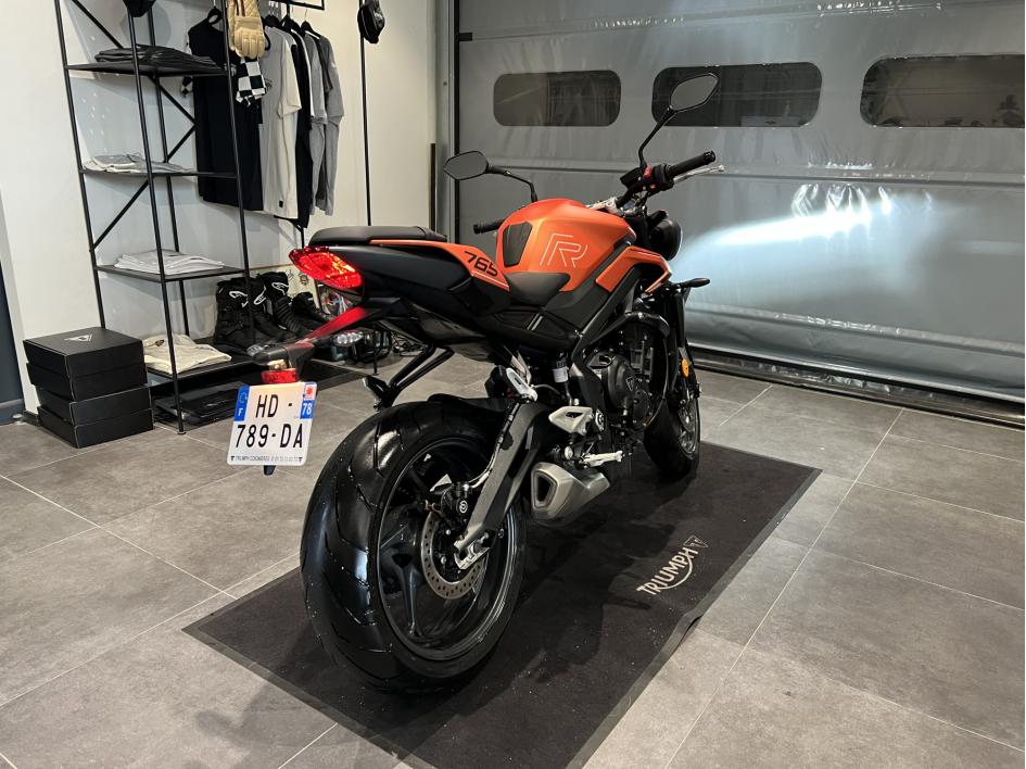 TRIUMPH STREET TRIPLE 765 R A2