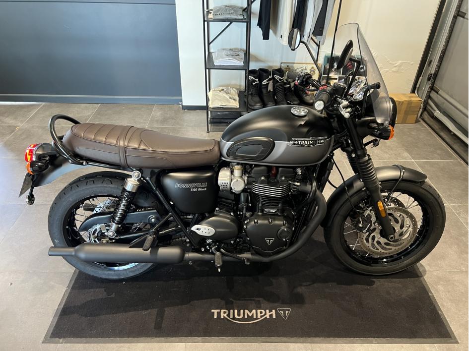 TRIUMPH Bonneville T120 Black