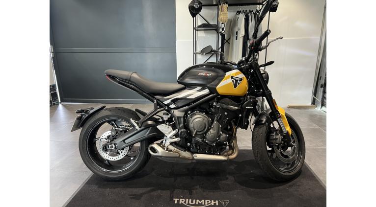 TRIUMPH TRIDENT 660