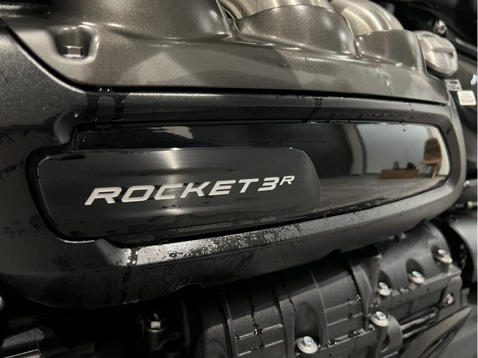 TRIUMPH ROCKET 3 R STORM
