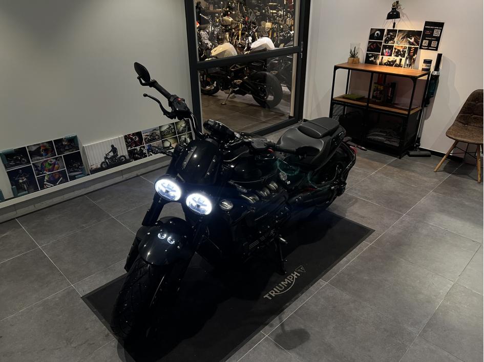 TRIUMPH ROCKET 3 R STORM