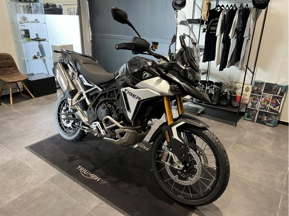 TRIUMPH TIGER 900 RALLY PRO