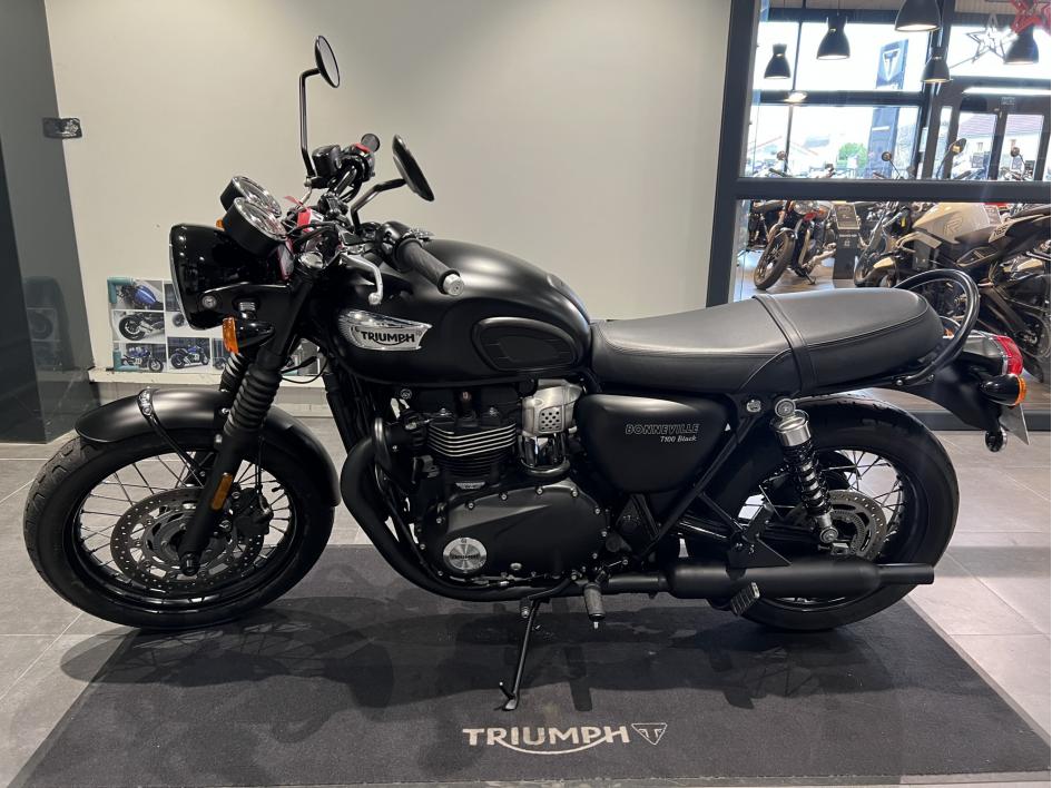 TRIUMPH Bonneville T100 Black - A2