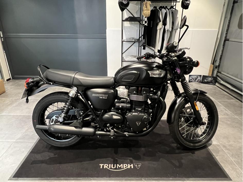 TRIUMPH Bonneville T100 Black - A2