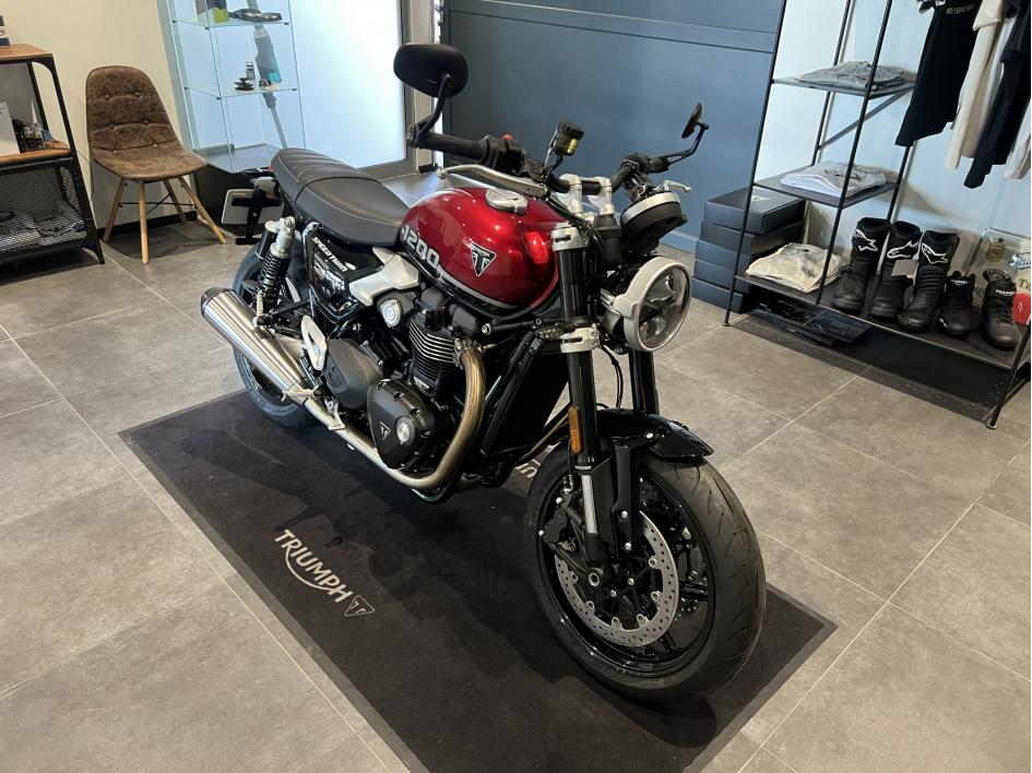 TRIUMPH SPEED TWIN 1200