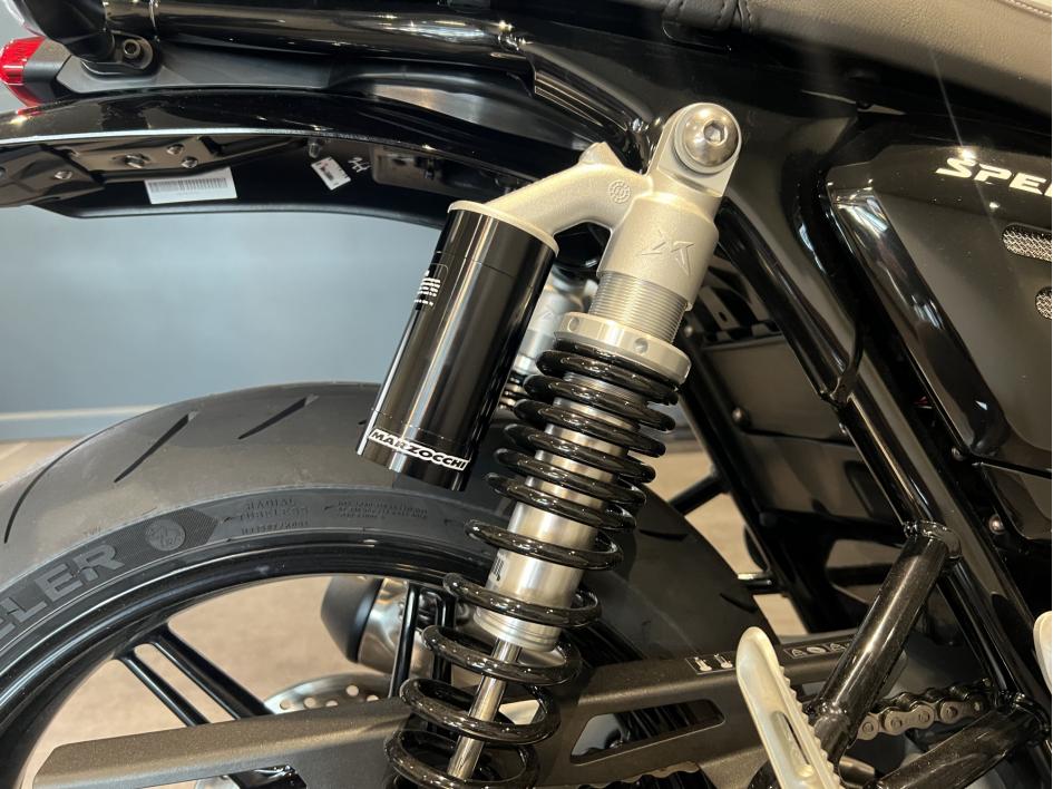 TRIUMPH SPEED TWIN 1200