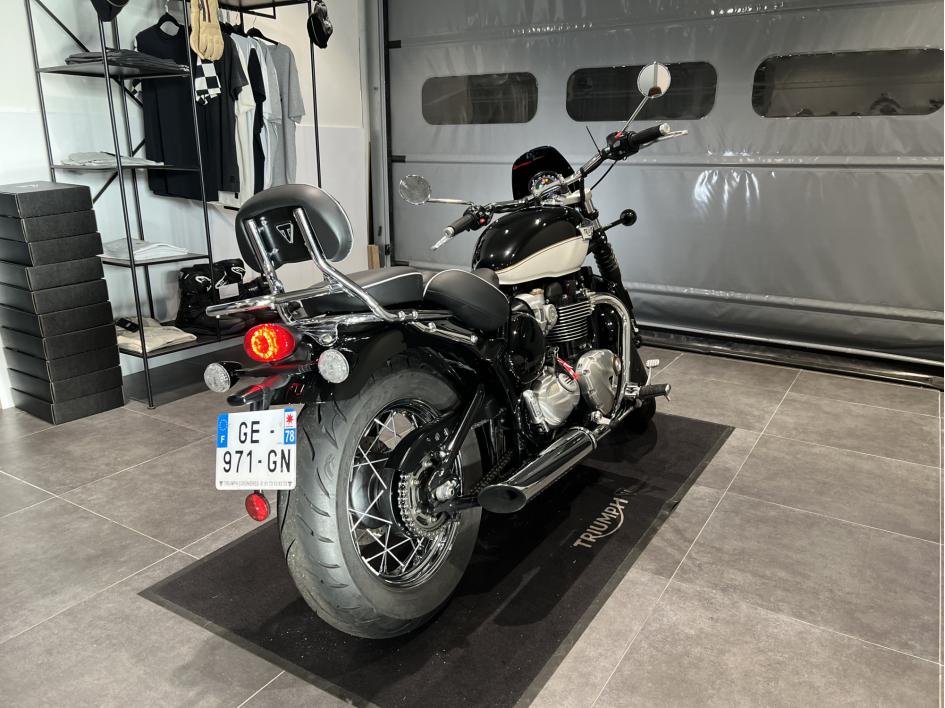 TRIUMPH SPEEDMASTER 1200