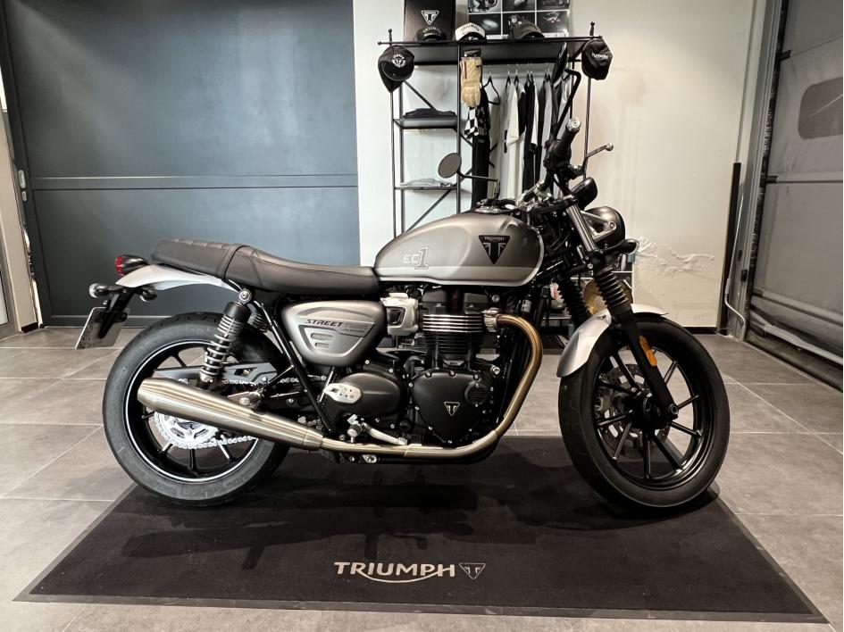 TRIUMPH STREET TWIN 900 EC1 Edition