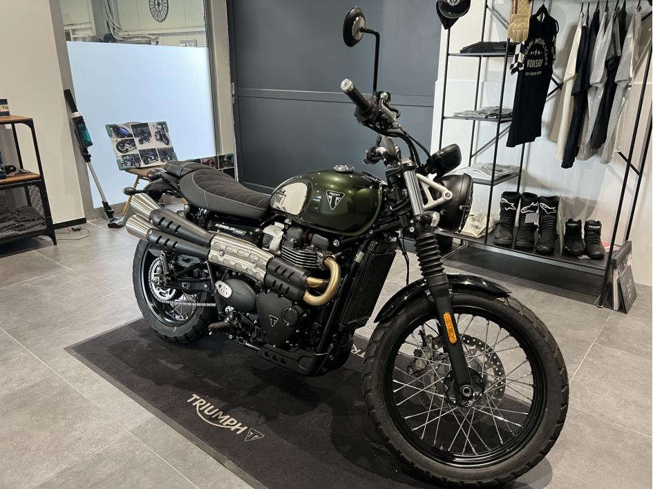 TRIUMPH SCRAMBLER 900 - CHROME EDITION