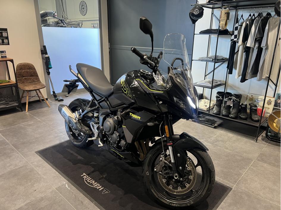 TRIUMPH TIGER SPORT 800